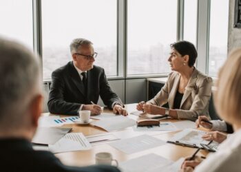 Investment EU opportunities with German professionals discussing Belt and Road trade partnerships