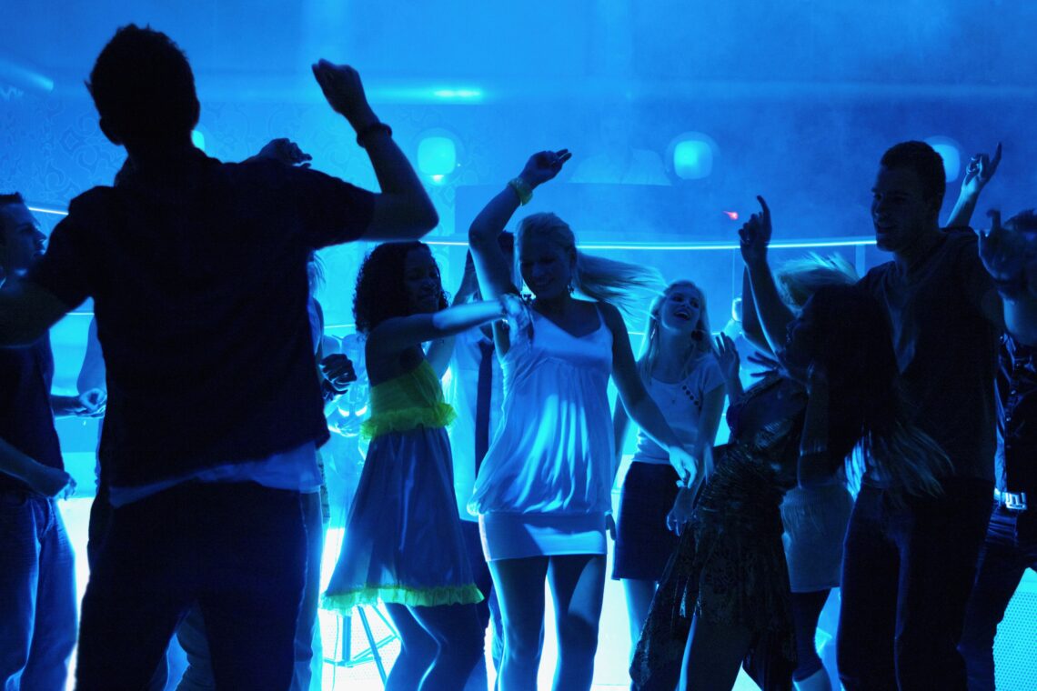 EUwebzine Local Guide nightlife